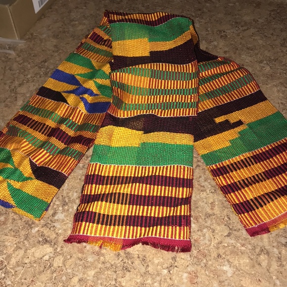 Beautiful Unisex Kente Cloth Scarf - Picture 2 of 3